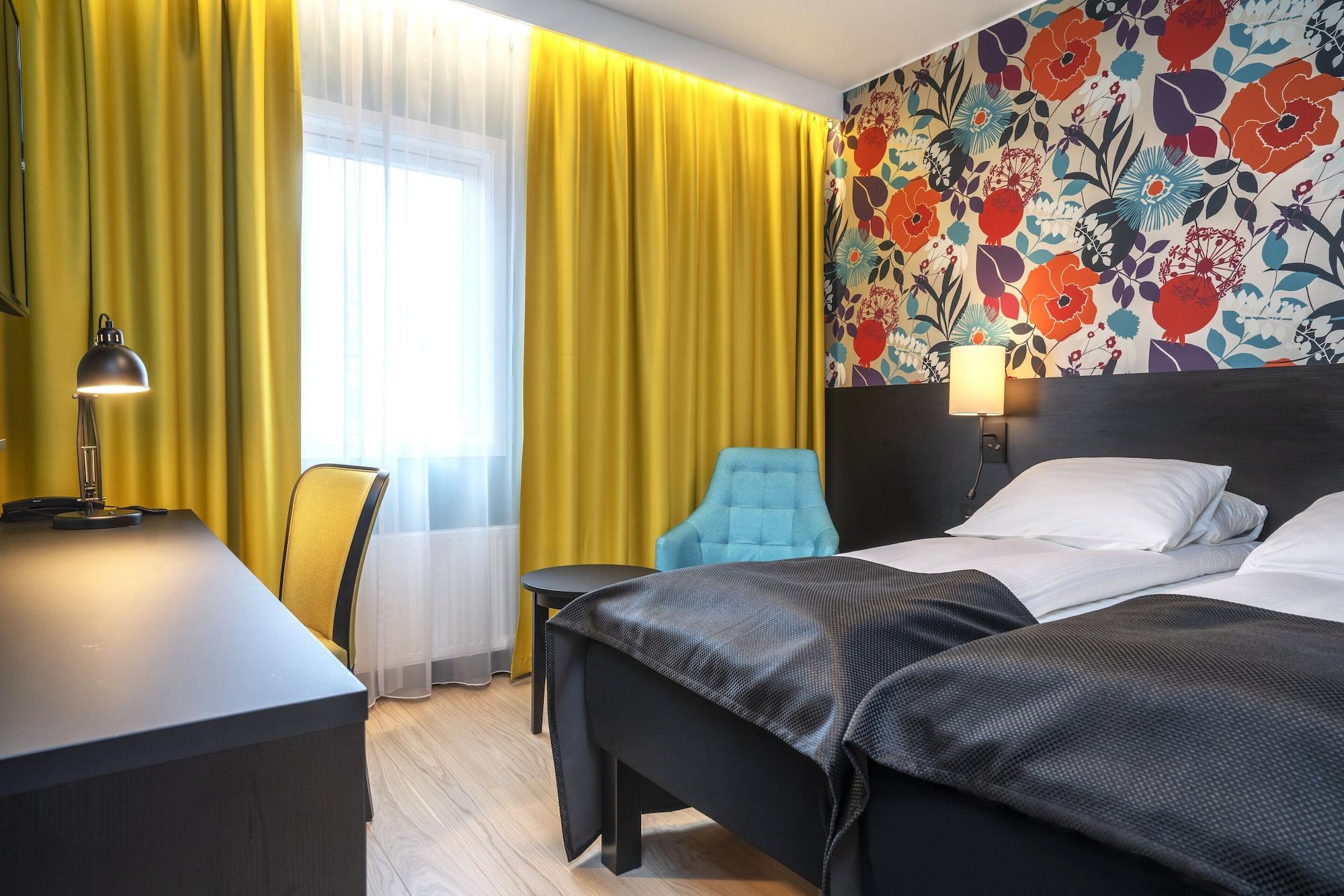 Thon Hotel Харстад Экстерьер фото